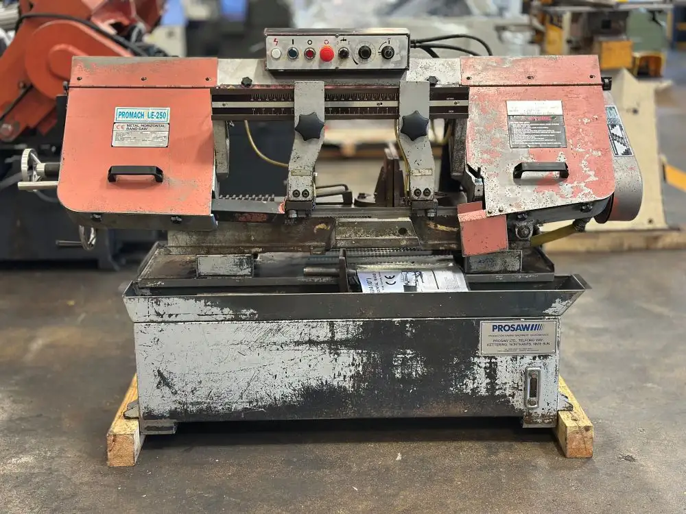 Used Waytrain UE250A Bandsaw